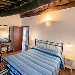 Del Papa Farm stay *