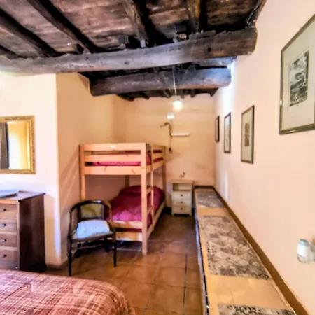Del Papa Farm stay *